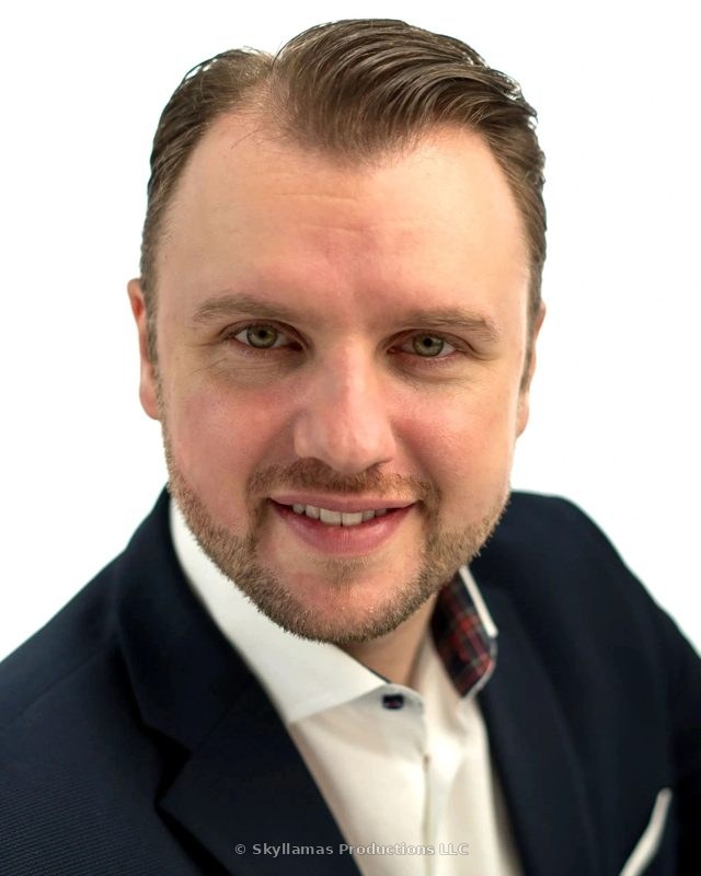 Slawomir Roszak, creator and producer